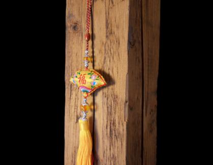Chinesischer Glücksknoten: Fächer 7x33cm
